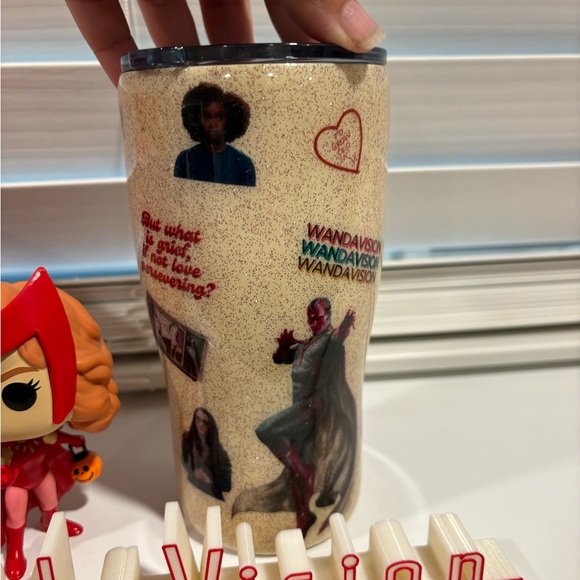 Wanda Vision Lot - Picture 5 of 7